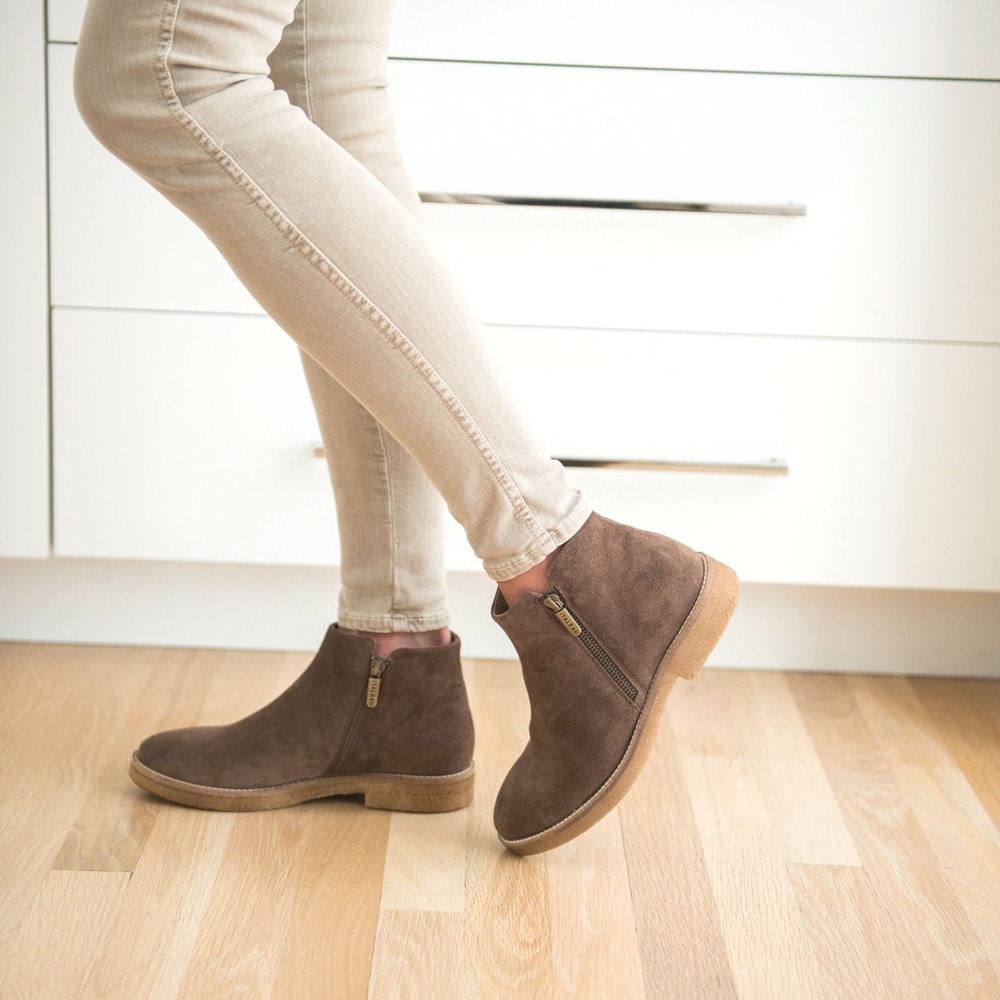 Italeau Handmade in Italy Waterproof Foliana Booties
